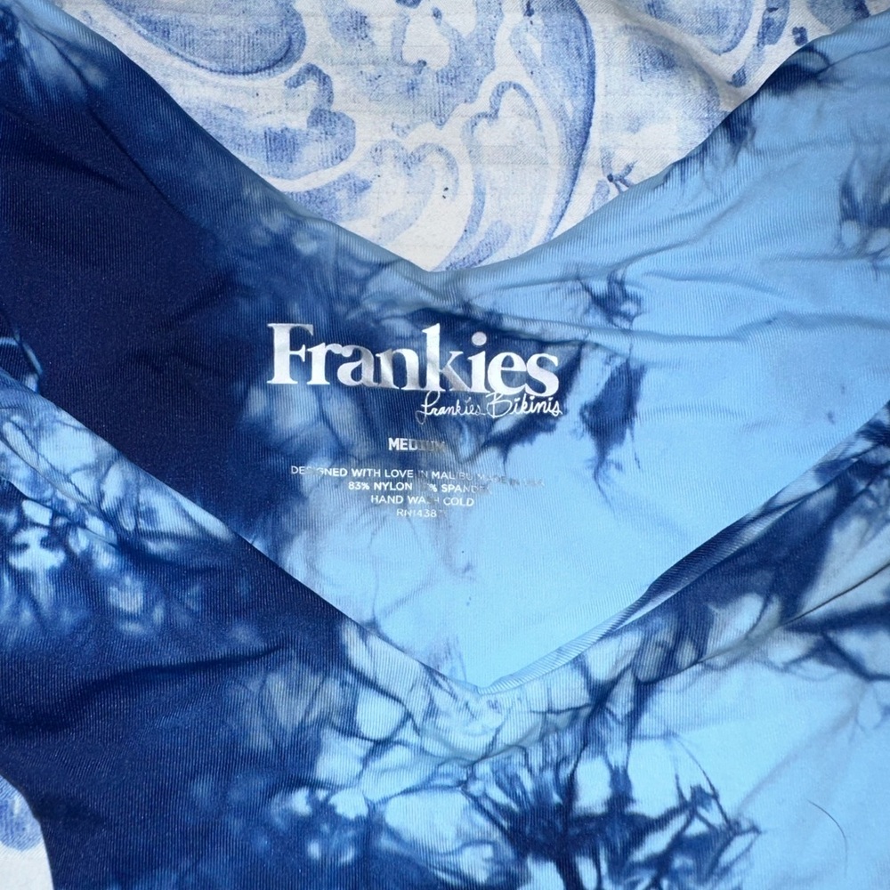 Frankie's Bikinis x Sofia Richie Bikini - Picture 5 of 6